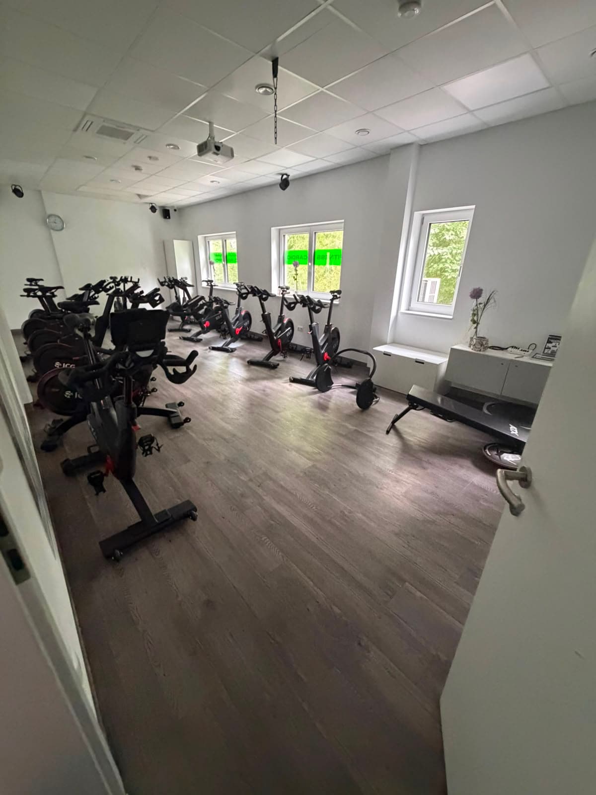 Gebäudereinigung Regensburg – CLEARIFIX